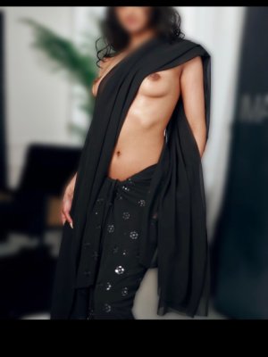 montreal escort Gia  (6)